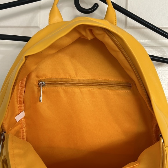 Topo Chico Backpack - Picture 6 of 7